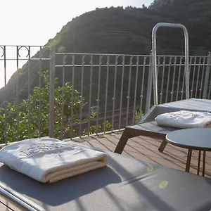 https://the-sunset-line.hotelitalianriviera.com