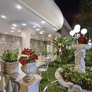 **** Hotel Ariminum Italia